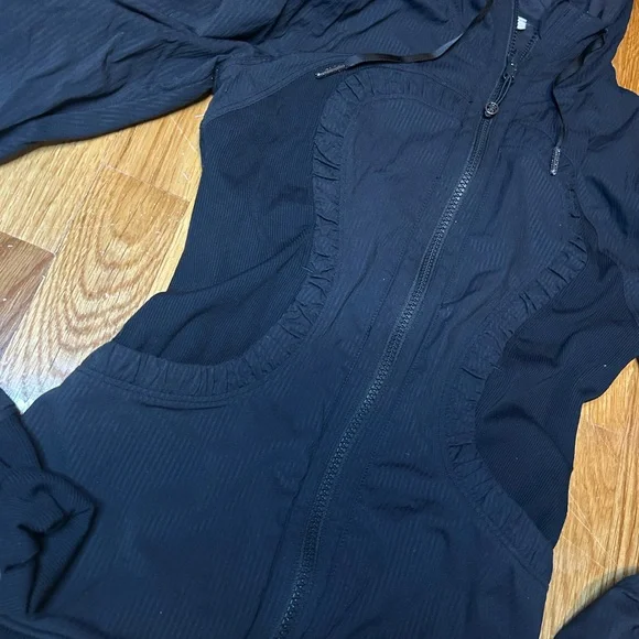 LULULEMON jacket - Picture 3 of 3